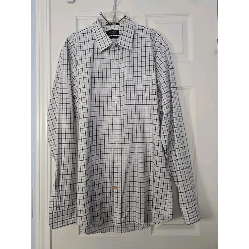 Nordstrom Men's Trim Fit Wrinkle-Free Black White Checked Button Down Shirt .
